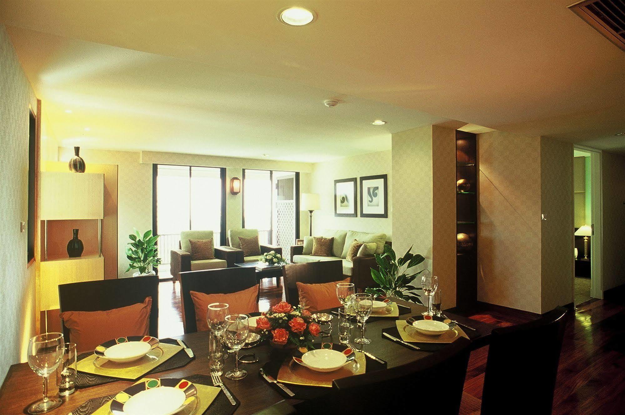 Gardengrove Suites Bangkok Exterior foto